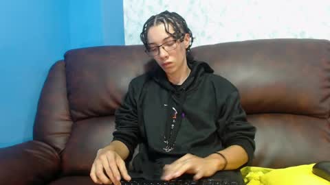 gadiel_sex online show from February 7, 2025, 6:45 pm