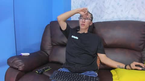 gadiel_sex online show from February 25, 2025, 3:38 pm