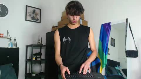 gael_jones online show from September 14, 2025, 6:12 am