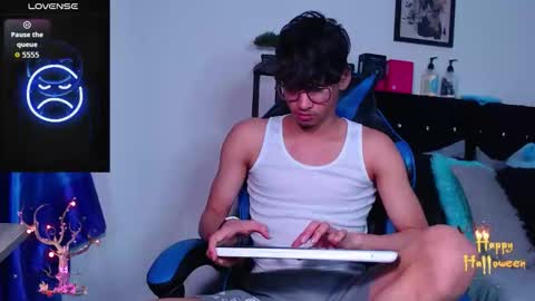 gael_jones online show from October 15, 2025, 4:12 am