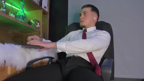 Gael Williams online show from September 17, 2025, 6:31 pm