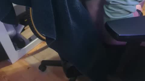 gagl2k online show from November 9, 2025, 9:02 pm