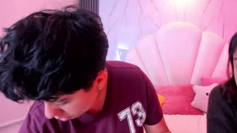 gaia_n_nix online show from June 9, 2026, 3:51 am