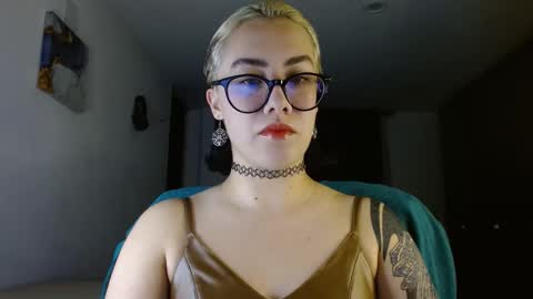 Snapshot of gaia_plath chatting on March 4, 2026, 12:49 am Gaia Plath online show from March 4, 2026, 12:49 am