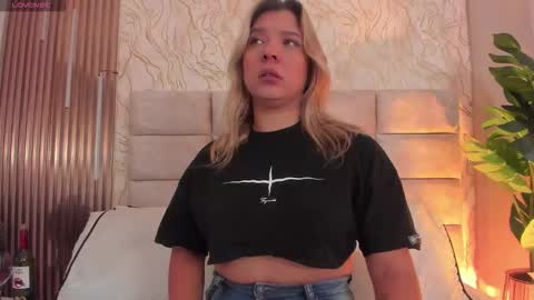 gaia_stonne online show from March 27, 2026, 10:59 am