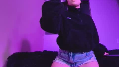 gaia_sweet_ online show from September 20, 2025, 6:36 am