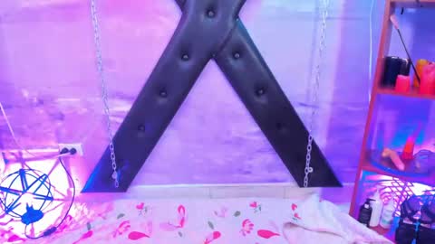 gaiia_uwu online show from June 5, 2026, 7:52 pm