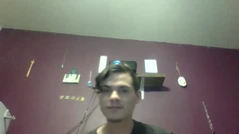 gainesjeremiah92 online show from April 21, 2026, 4:52 am