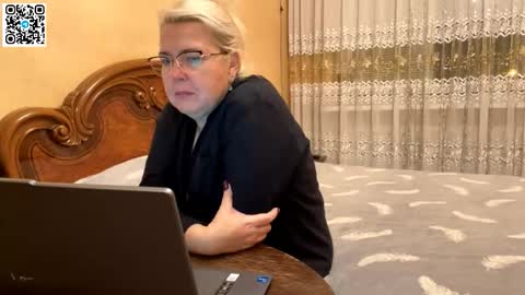 galatea_2025 online show from November 1, 2025, 5:04 pm