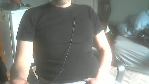 gamiklas1 online show from April 17, 2026, 12:19 pm