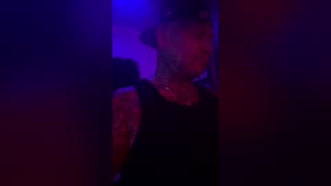 gangsterboy713832281 online show from May 4, 2026, 7:04 am