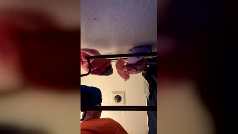 Snapshot of garbear1275 chatting on April 6, 2026, 11:44 am garbear1275 online show from April 6, 2026, 11:44 am