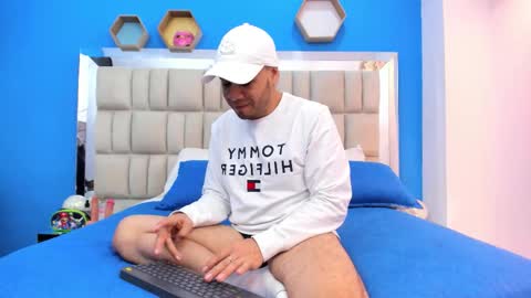 Snapshot of garcia_jacob_ chatting on October 15, 2025, 7:14 pm garcia_jacob_ online show from October 15, 2025, 7:14 pm