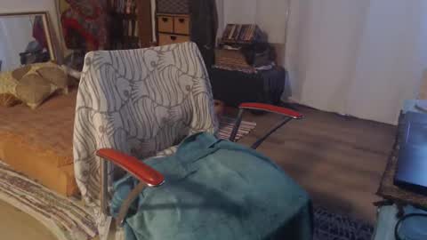 Snapshot of gardenboy321 chatting on November 27, 2025, 7:49 pm gardenboy321 online show from November 27, 2025, 7:49 pm