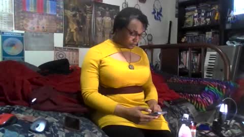 Gardenia online show from November 12, 2025, 2:23 am