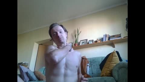 Garfield online show from November 5, 2025, 11:21 am