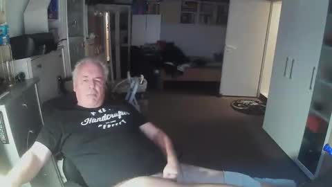 Snapshot of gargamil chatting on November 5, 2025, 2:17 pm gargamil online show from November 5, 2025, 2:17 pm