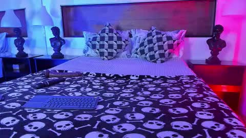  Usagi  online show from February 24, 2026, 7:34 pm