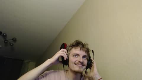 Snapshot of gasturfahe chatting on October 30, 2025, 4:19 pm gasturfahe online show from October 30, 2025, 4:19 pm