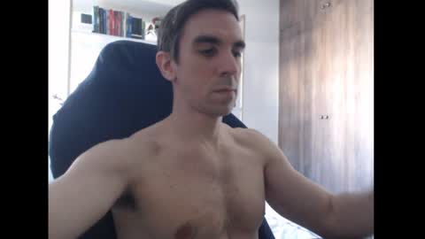 gatosarado23 online show from December 1, 2024, 6:30 pm