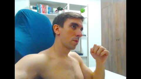 gatosarado23 online show from February 17, 2025, 1:04 am