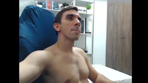 gatosarado23 online show from February 20, 2025, 5:01 am