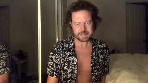 Snapshot of gcsurfer81 chatting on June 10, 2026, 7:18 am gcsurfer81 online show from June 10, 2026, 7:18 am