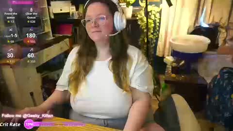 Snapshot of geeky_kitten chatting on September 11, 2025, 2:39 pm Geeky Kitten Leina -  online show from September 11, 2025, 2:39 pm