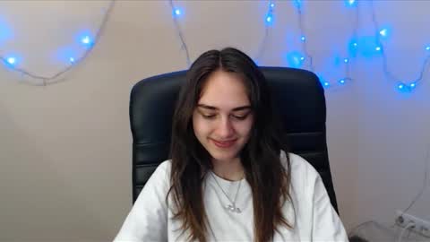 Gemma online show from March 11, 2025, 6:21 am