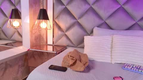 Maria  online show from November 16, 2025, 3:12 am