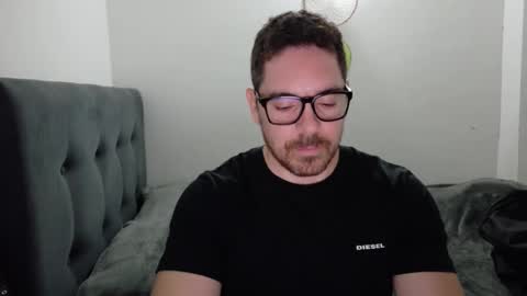 genesis_wb online show from February 11, 2026, 2:49 am