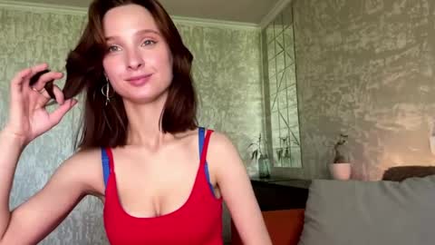 Riana online show from May 30, 2026, 5:26 am