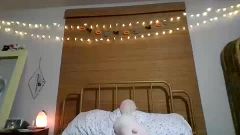 genzfucktoy online show from October 18, 2025, 5:32 am