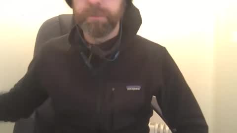 Snapshot of geon2xx chatting on January 20, 2025, 10:37 pm Geon online show from January 20, 2025, 10:37 pm