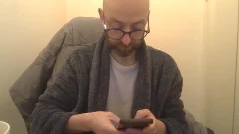 Snapshot of geon2xx chatting on January 24, 2025, 11:37 am Geon online show from January 24, 2025, 11:37 am