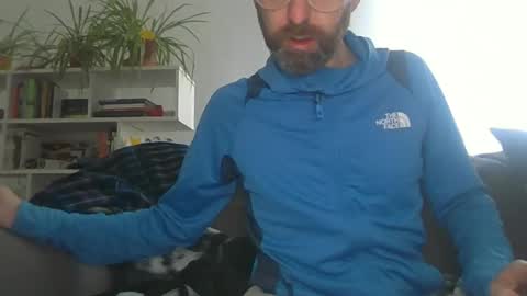 Snapshot of geon2xx chatting on March 2, 2025, 11:29 am Geon online show from March 2, 2025, 11:29 am