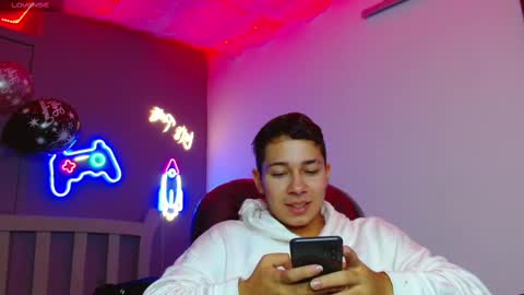 GEORGE online show from January 12, 2025, 1:42 am