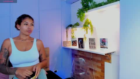 Georgina Coule online show from December 22, 2024, 12:05 pm