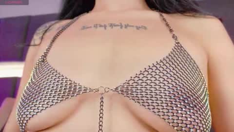 Kendal  online show from December 4, 2025, 11:46 pm