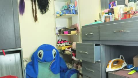 georgiss_ online show from May 11, 2026, 7:22 pm