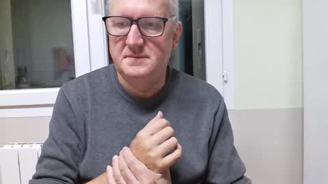 Snapshot of gerardlp131313 chatting on November 3, 2025, 8:43 pm gerardlp131313 online show from November 3, 2025, 8:43 pm