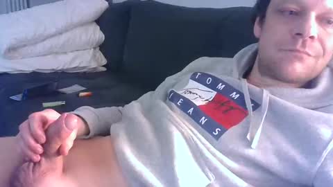 German33FFM1 online show from February 2, 2025, 2:17 am