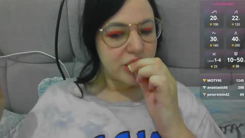 Snapshot of german_eva chatting on January 19, 2025, 2:49 pm Eva online show from January 19, 2025, 2:49 pm
