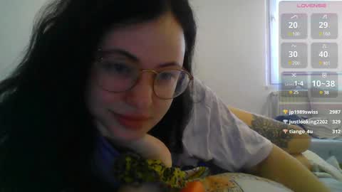 Snapshot of german_eva chatting on February 4, 2025, 8:02 am Eva online show from February 4, 2025, 8:02 am