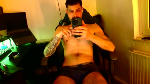 HeteroGermanbigdic77 online show from March 29, 2026, 8:09 pm