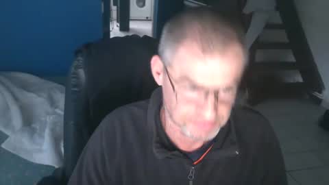 Snapshot of geronemo62 chatting on October 15, 2025, 4:51 pm geronemo62 online show from October 15, 2025, 4:51 pm