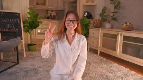 Kristy online show from May 13, 2026, 3:53 pm