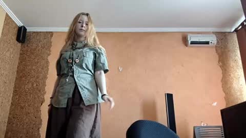 Kate online show from May 20, 2026, 10:16 pm
