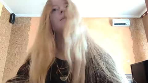 Kate online show from May 30, 2026, 11:13 pm