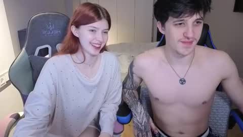 Ester and Ri online show from October 15, 2025, 5:57 pm